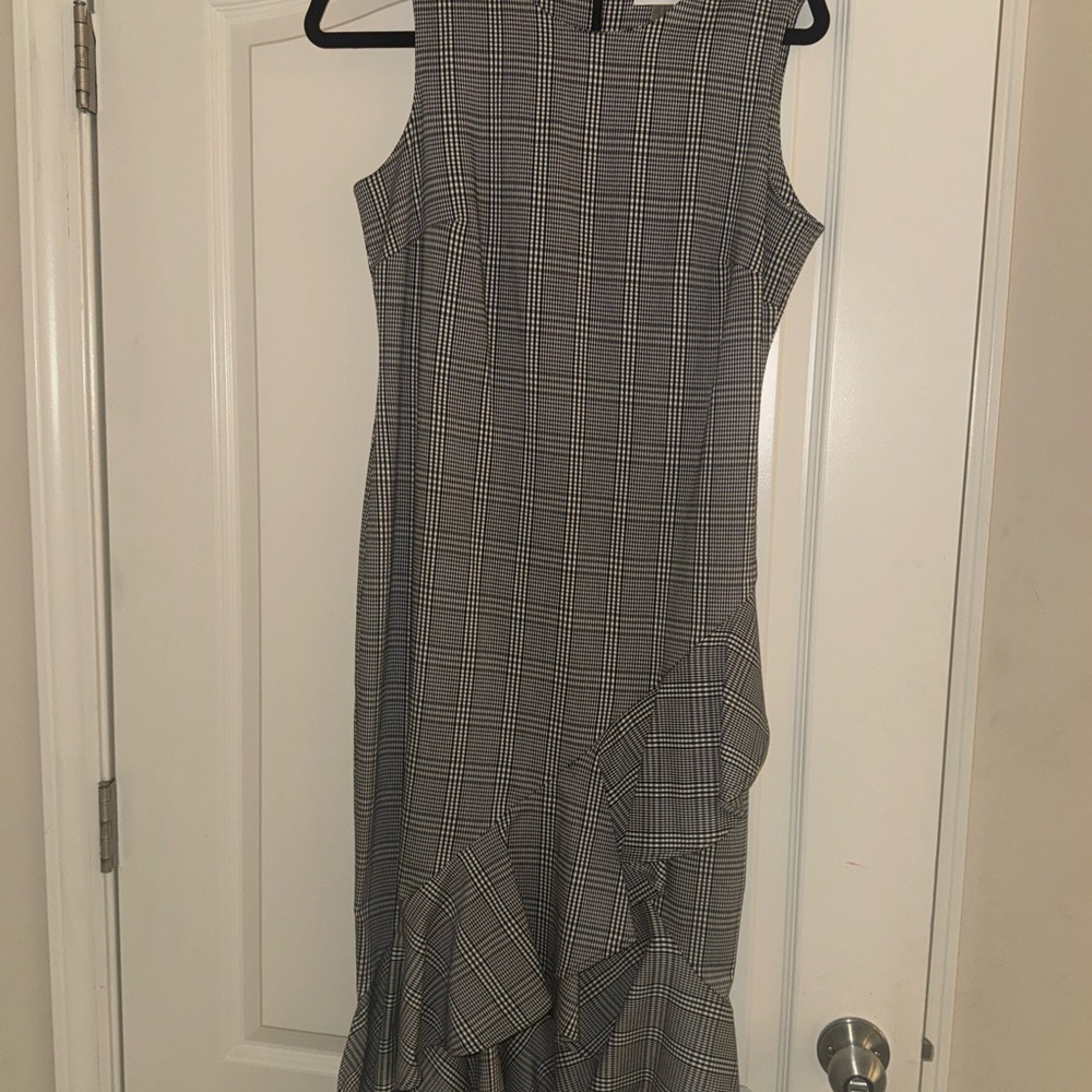 Calvin Klein Gray and White Asymmetrical Ruffled Sheath Dress